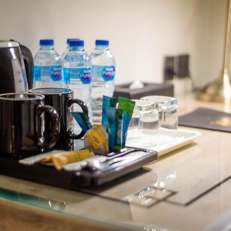 Hotel Dgates Lahore Extérieur photo