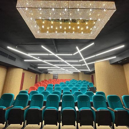 Hotel Dgates Lahore Extérieur photo