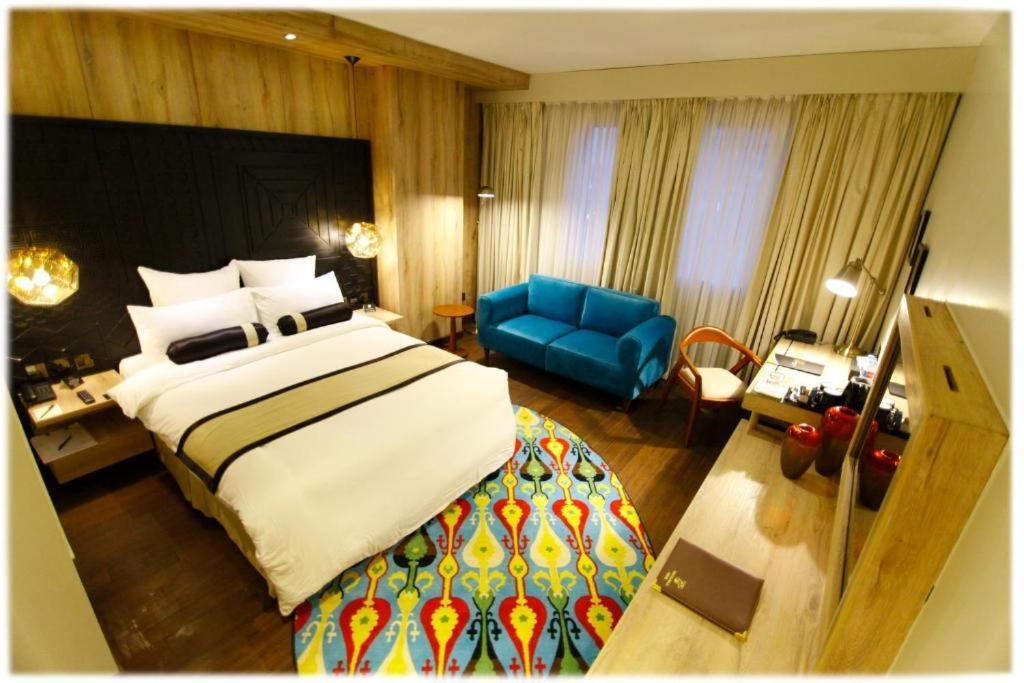 Hotel Dgates Lahore Extérieur photo