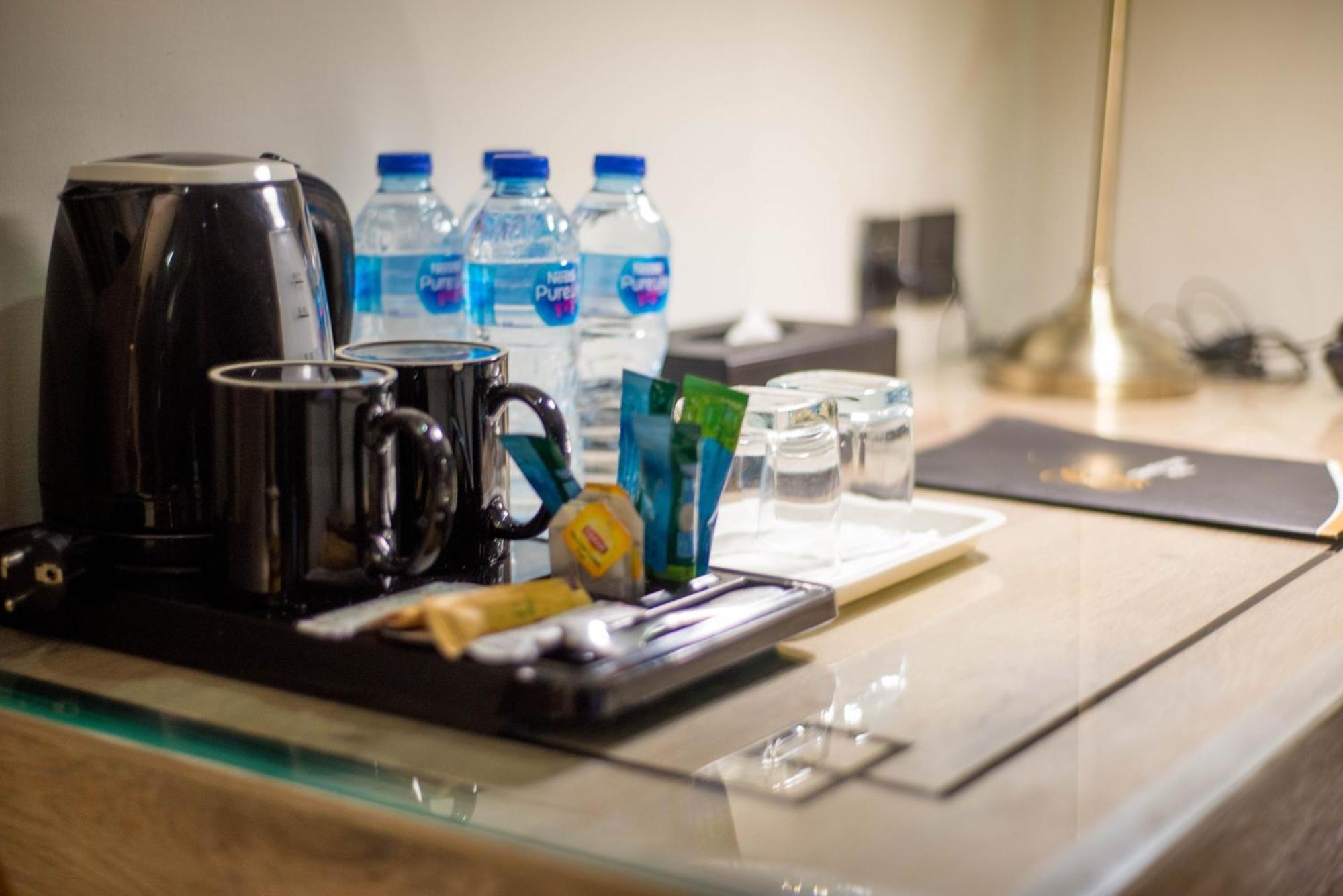 Hotel Dgates Lahore Extérieur photo