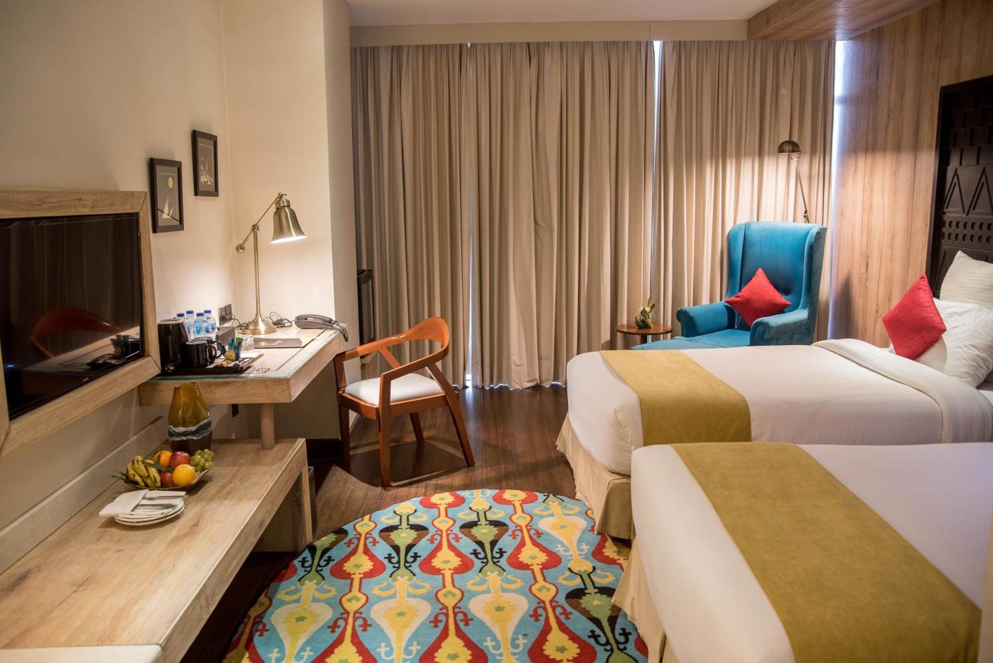 Hotel Dgates Lahore Extérieur photo