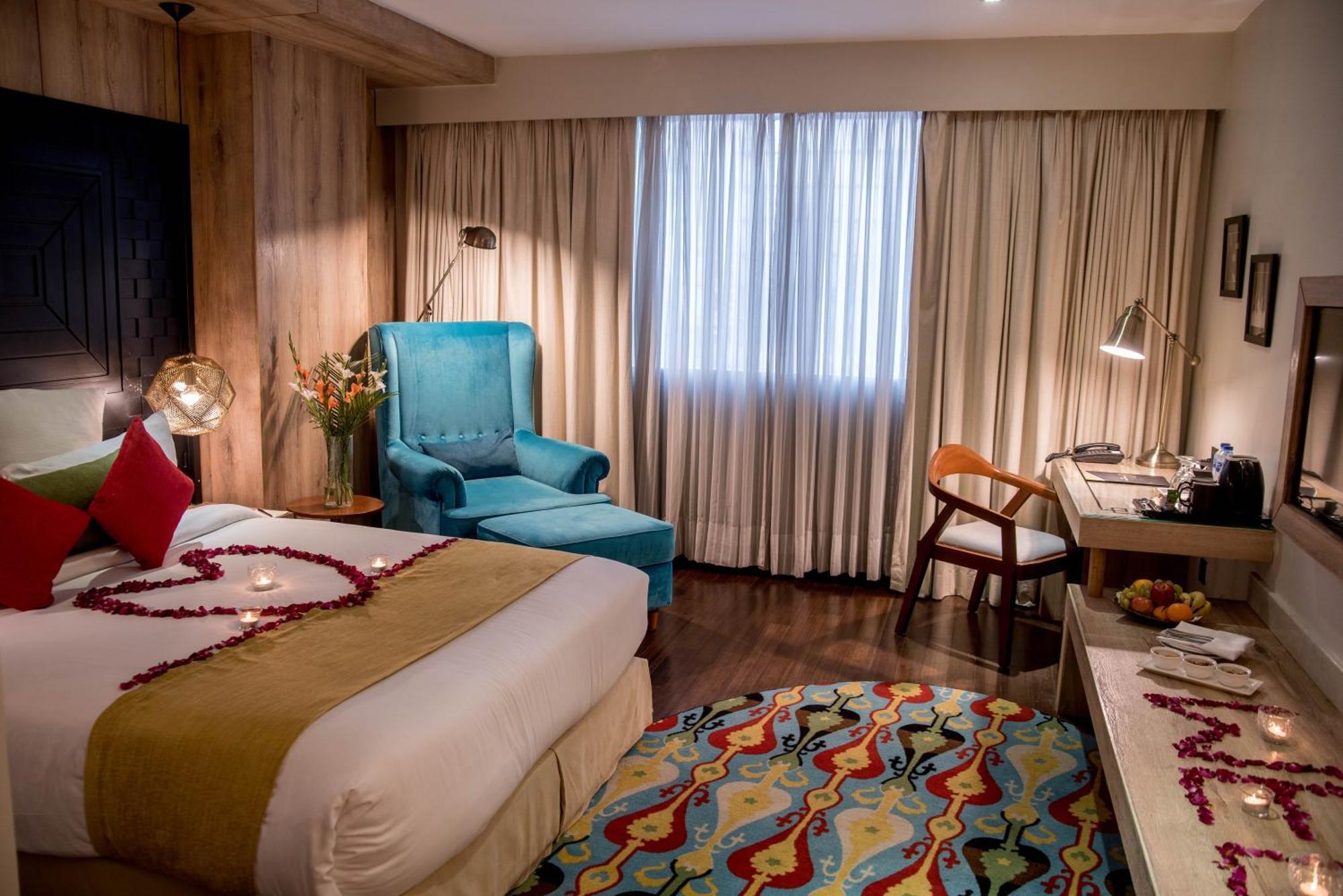 Hotel Dgates Lahore Extérieur photo
