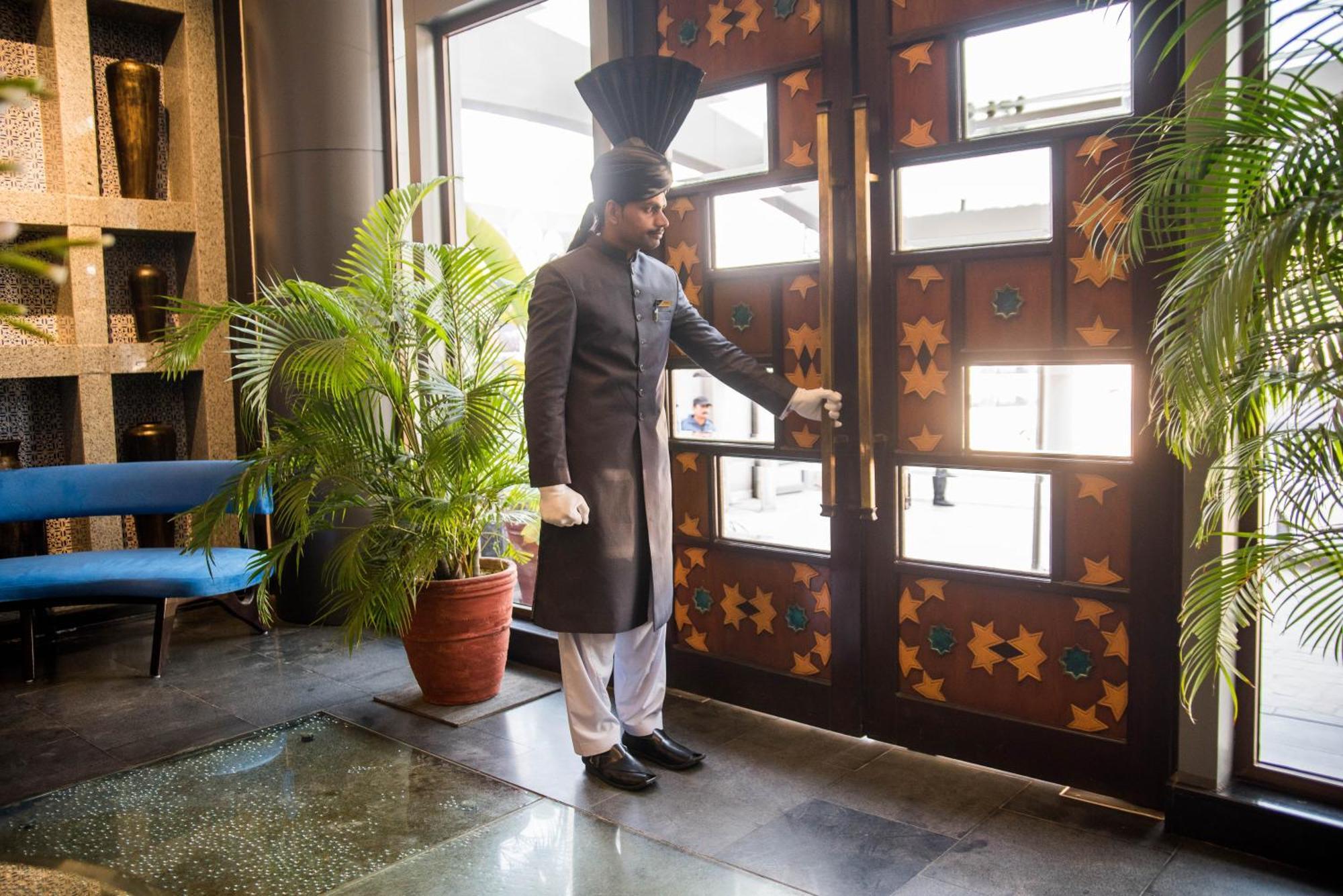 Hotel Dgates Lahore Extérieur photo