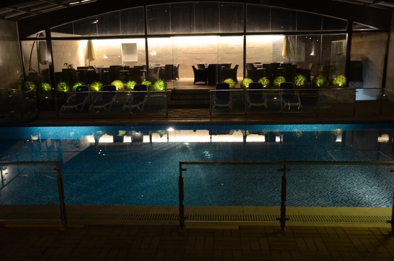 Hotel Dgates Lahore Extérieur photo